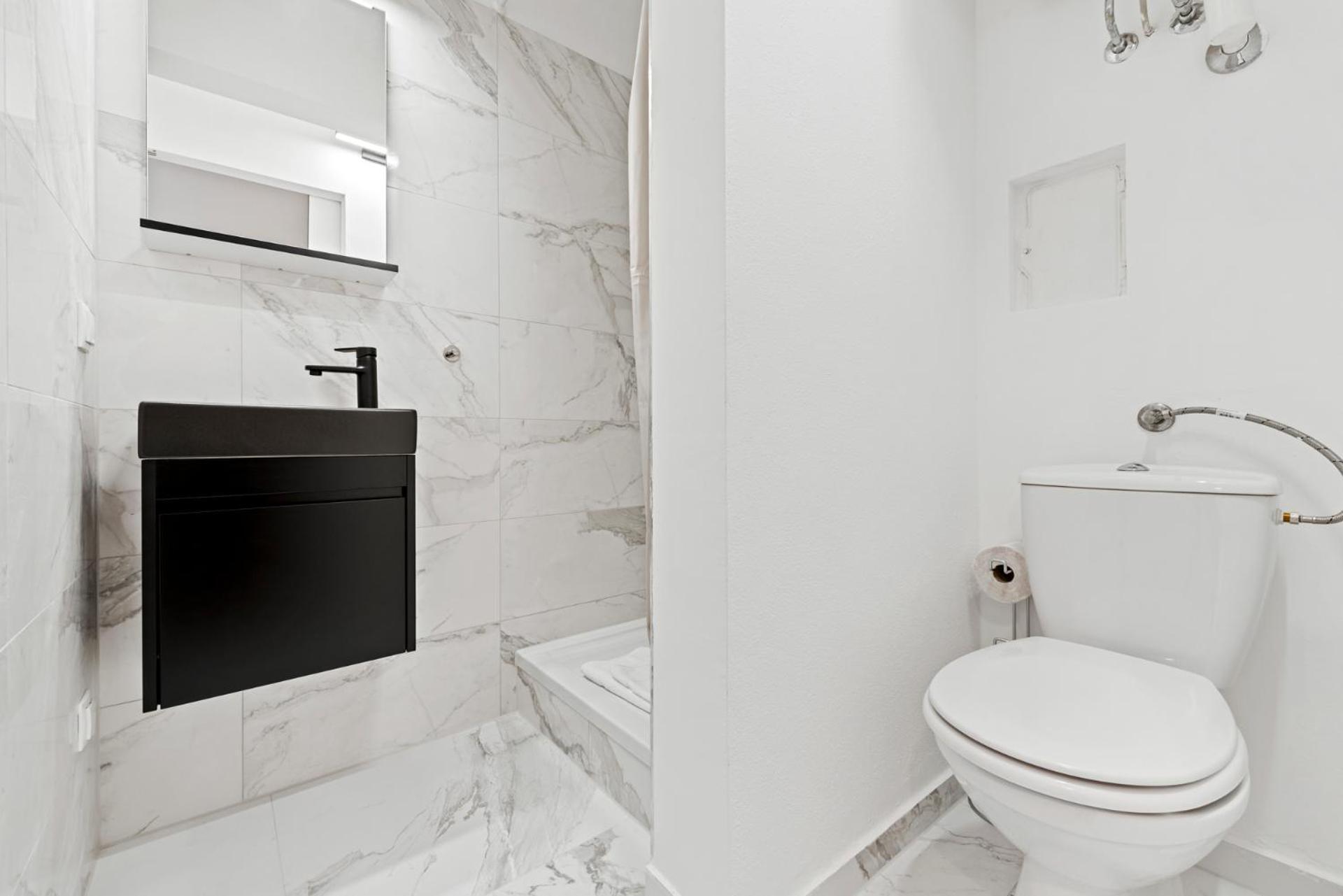 Cozy City Apartment - 15 Min To City-Centre - Contactless 24H Check-In Vienna Esterno foto